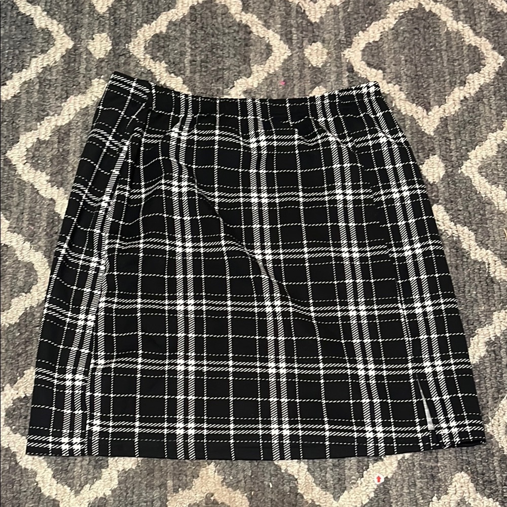 black and white plaid skirt